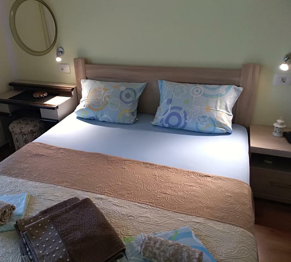 Apartmani Jovanovic Petrovac Exterior foto