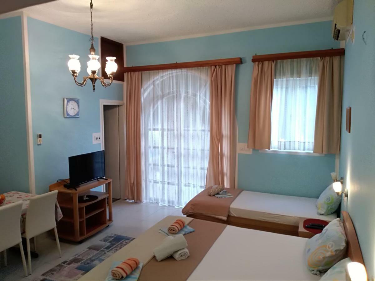 Apartmani Jovanovic Petrovac Exterior foto