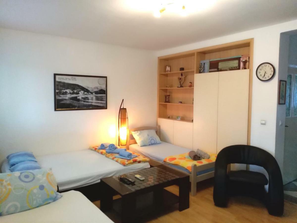 Apartmani Jovanovic Petrovac Exterior foto